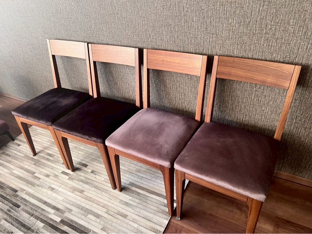 1脚ずつ出品　ARMONIA ダイニングチェア （全4脚、3脚未使用）