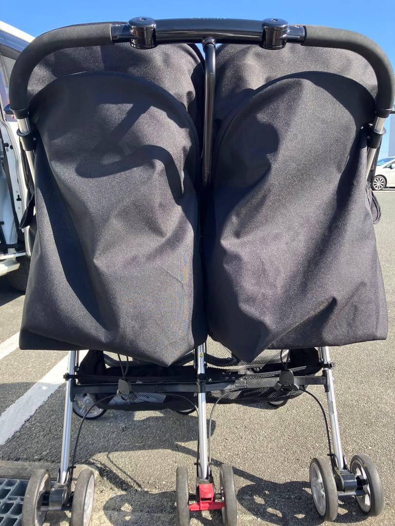 【最終値下げ⭐︎美品】Combi 双子用ベビーカー　ツインスピン　2人乗り