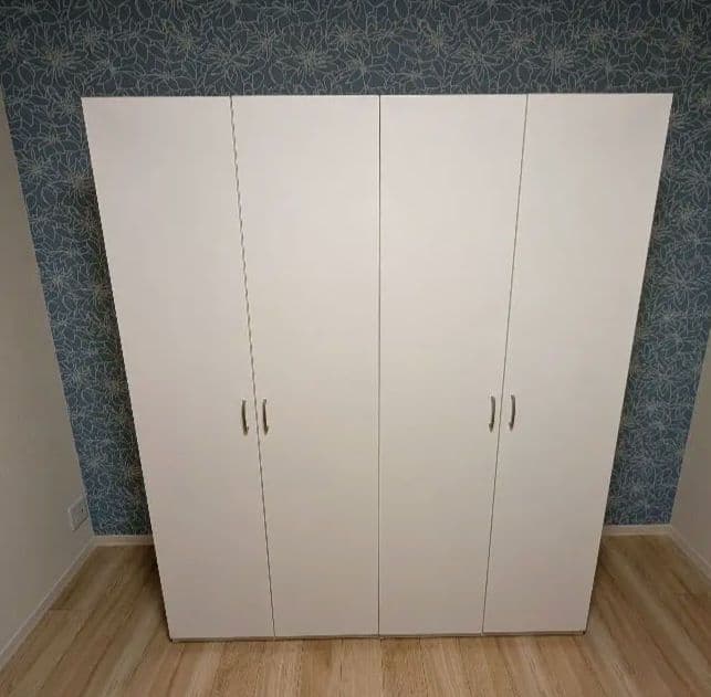 ニトリ　ワードローブ　白