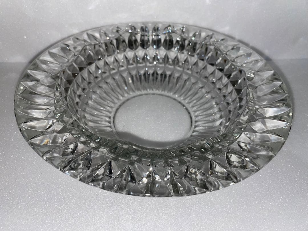 クリスタル風ガラス灰皿