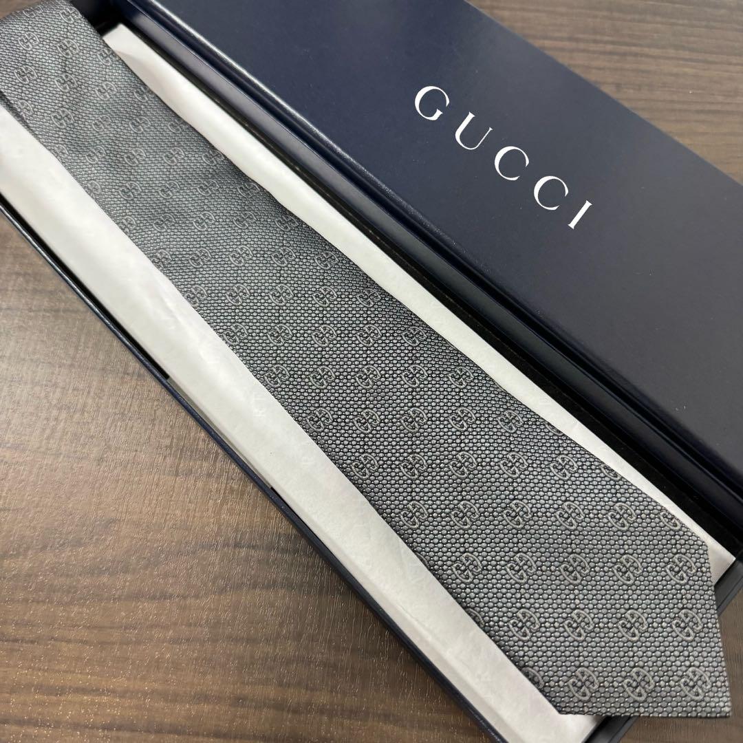 定価3.6万 近年モデル GUCCI グッチ GG柄 ネクタイ 蜂 ガンメタ