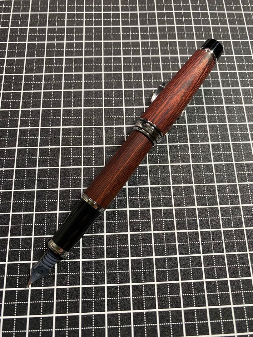 PILOT LEGNO 89s Deep-Red 万年筆　字幅F