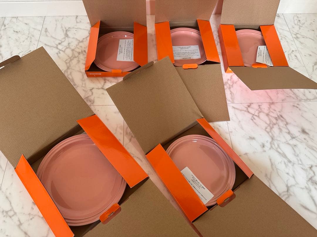 新品　ル・クルーゼ LE CREUSET ラウンド プレート　910140