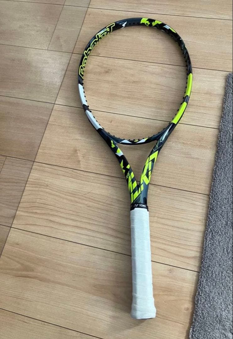 Babolat ピュアアエロ 300g