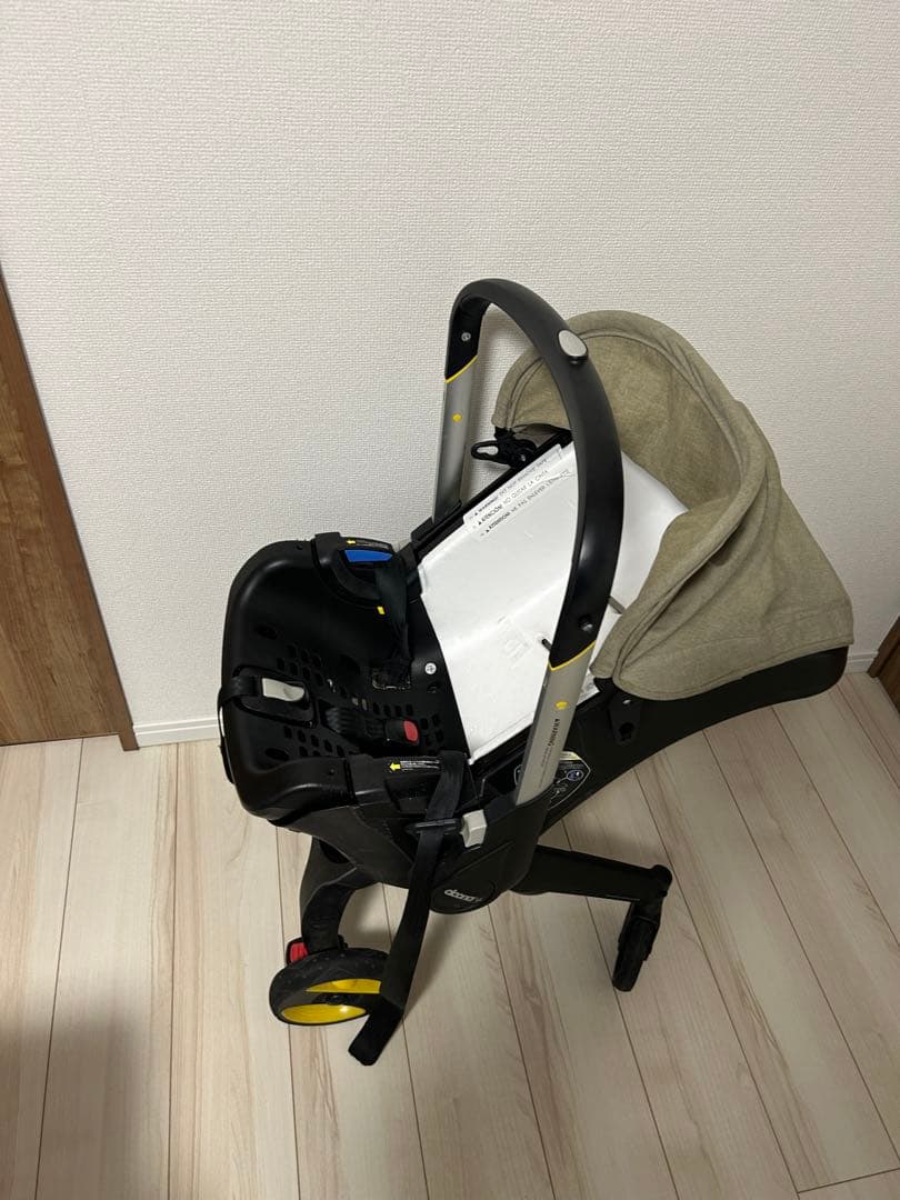 週末特価　Doona+（ドゥーナ プラス）本体＋付属品セット 中古