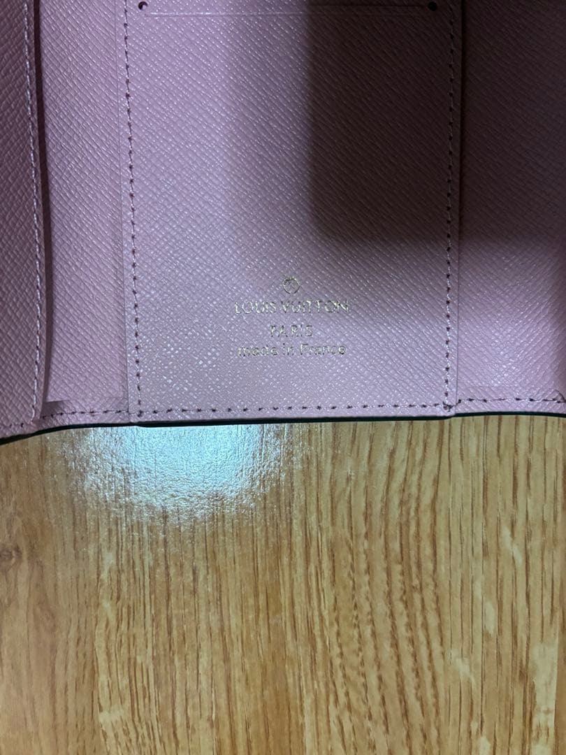tenderhope☆『未使用』ルイヴィトンモノグラム柄二つ折り財布