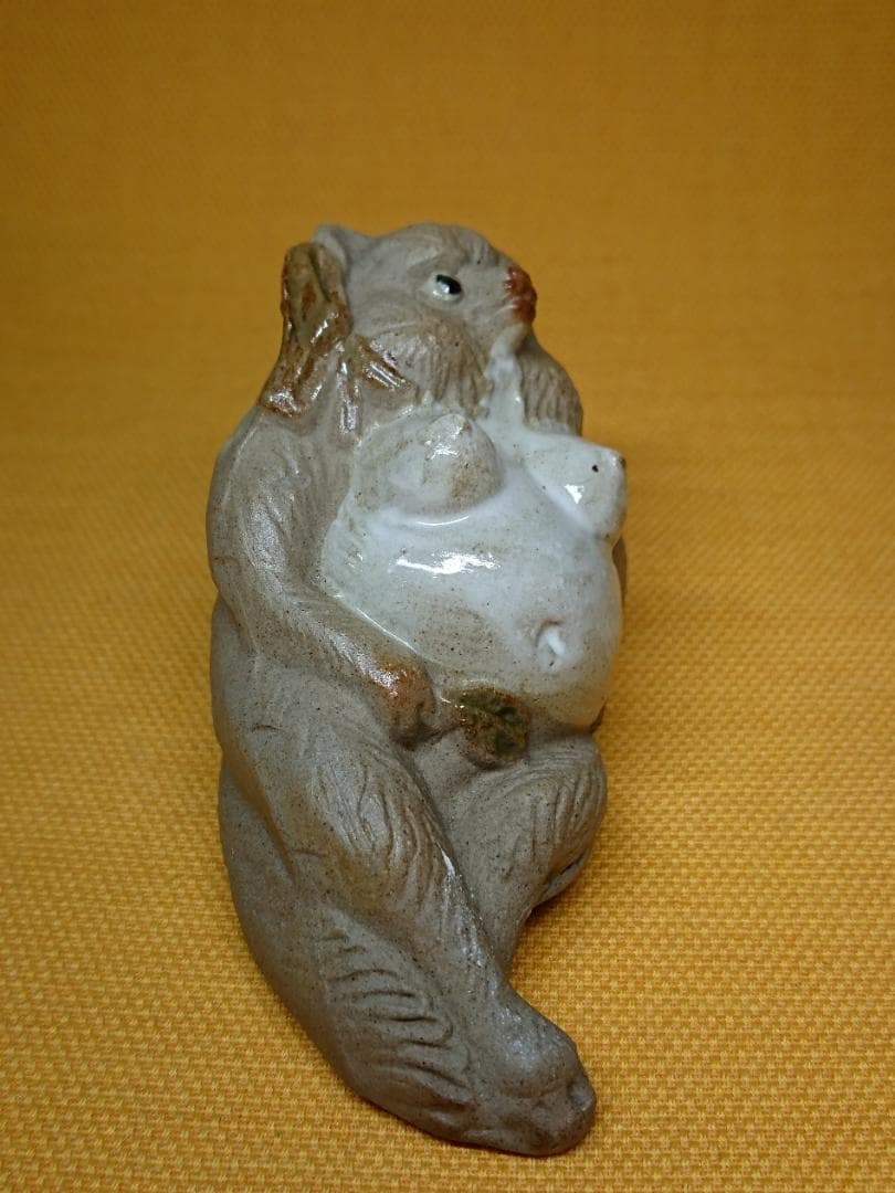 たぬき　陶器　オブジェ　置物　インテリア　工芸品　美術品　A3306