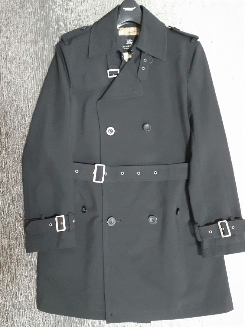 【美品】バーバリー 　ブラックレーベル　トレンチコート　　ブラック　サイズM