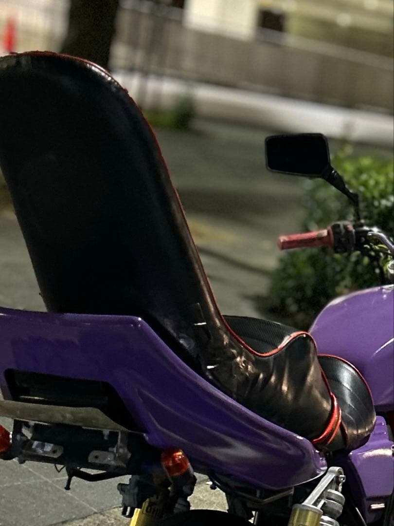 xjr400ラクダ3段シート