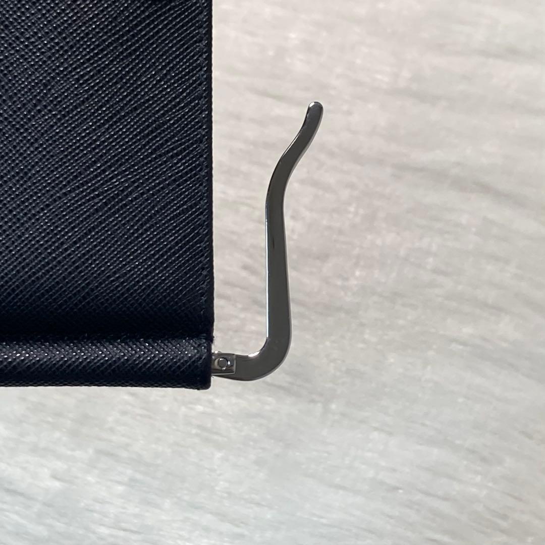 本日限定　未使用級極美品　PRADA プラダ　マネークリップ　二つ折り　三角ロゴ