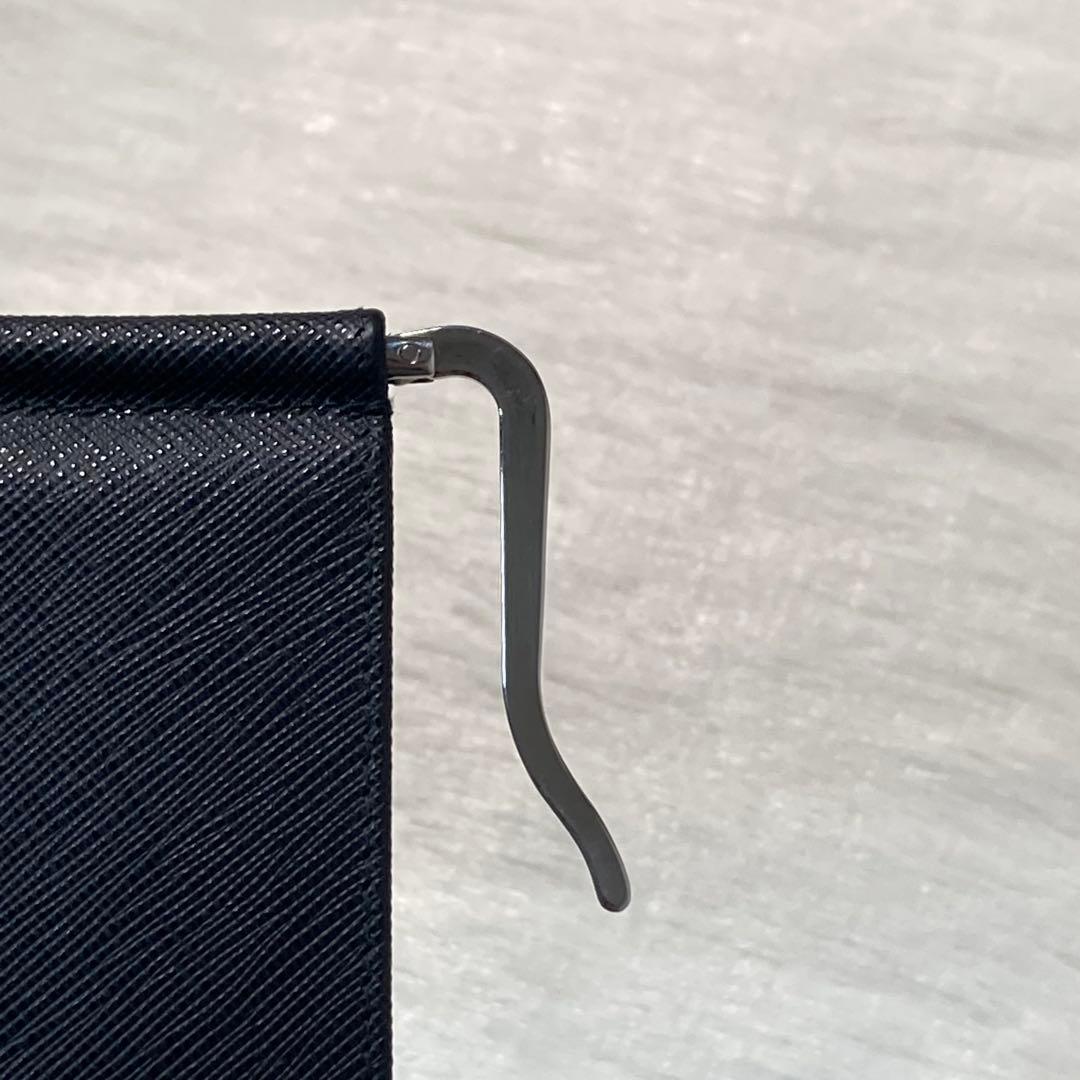 本日限定　未使用級極美品　PRADA プラダ　マネークリップ　二つ折り　三角ロゴ