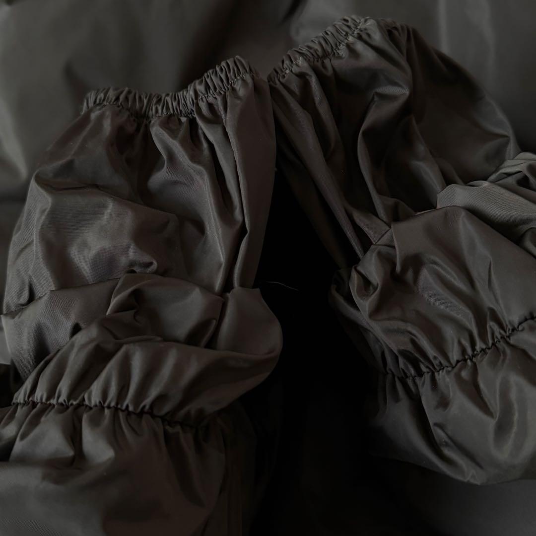 N°21 ヌメロヴェントゥーノ　ダウンジャケット　お洒落ポケット　カーキ　ビーズ