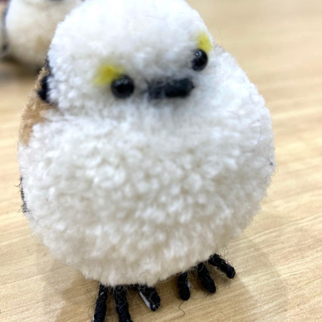 シマエナガ　１羽　ポンポン　ダルマ毛糸