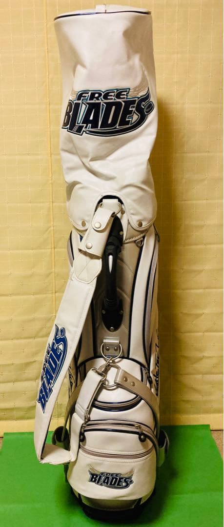 キャディバッグ　白　青　刺繍　ゴルフ　限定モデル　美品　送料込　非売品