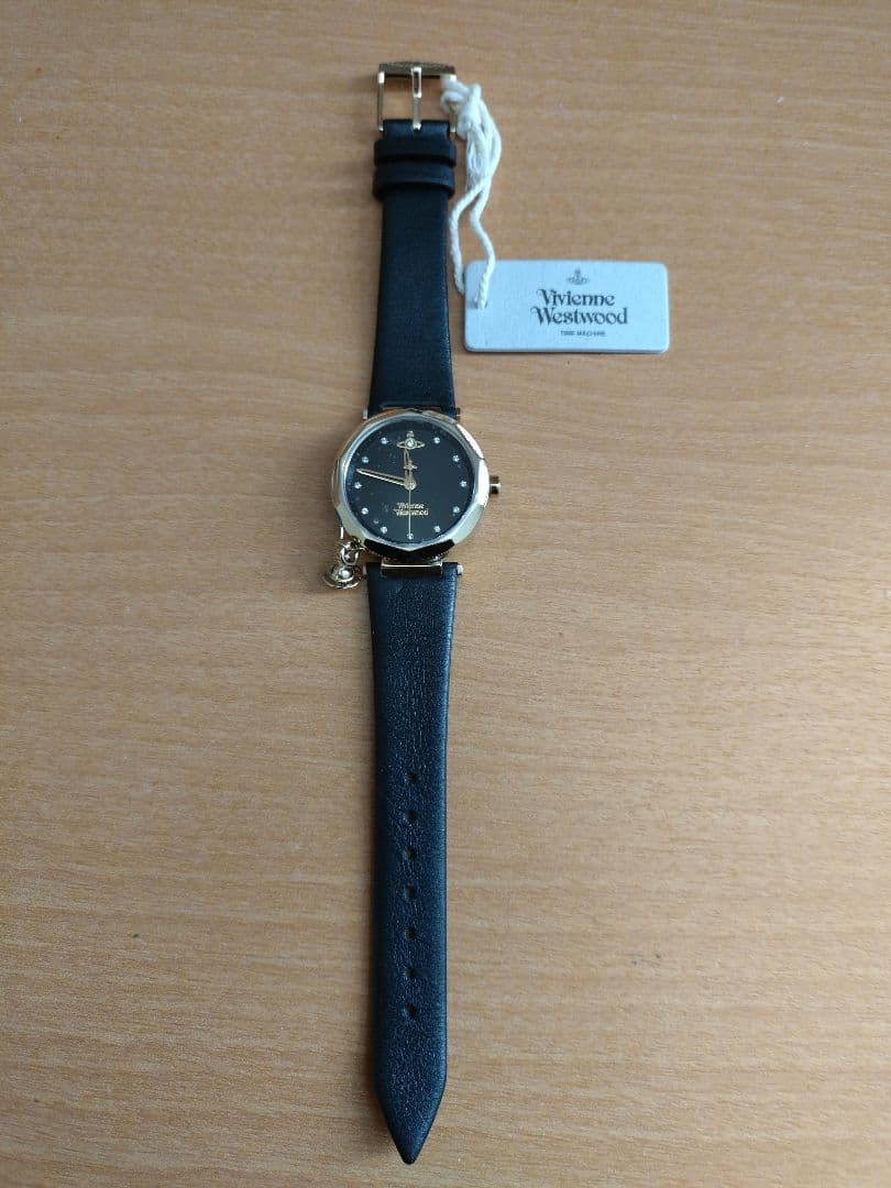 【未使用可動品】Vivienne Westwood 腕時計