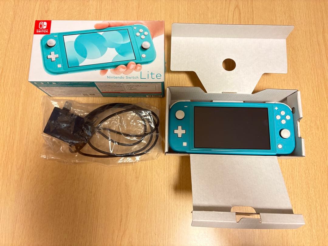 Nintendo Switch Lite ターコイズ 本体 充電器/ケース付き