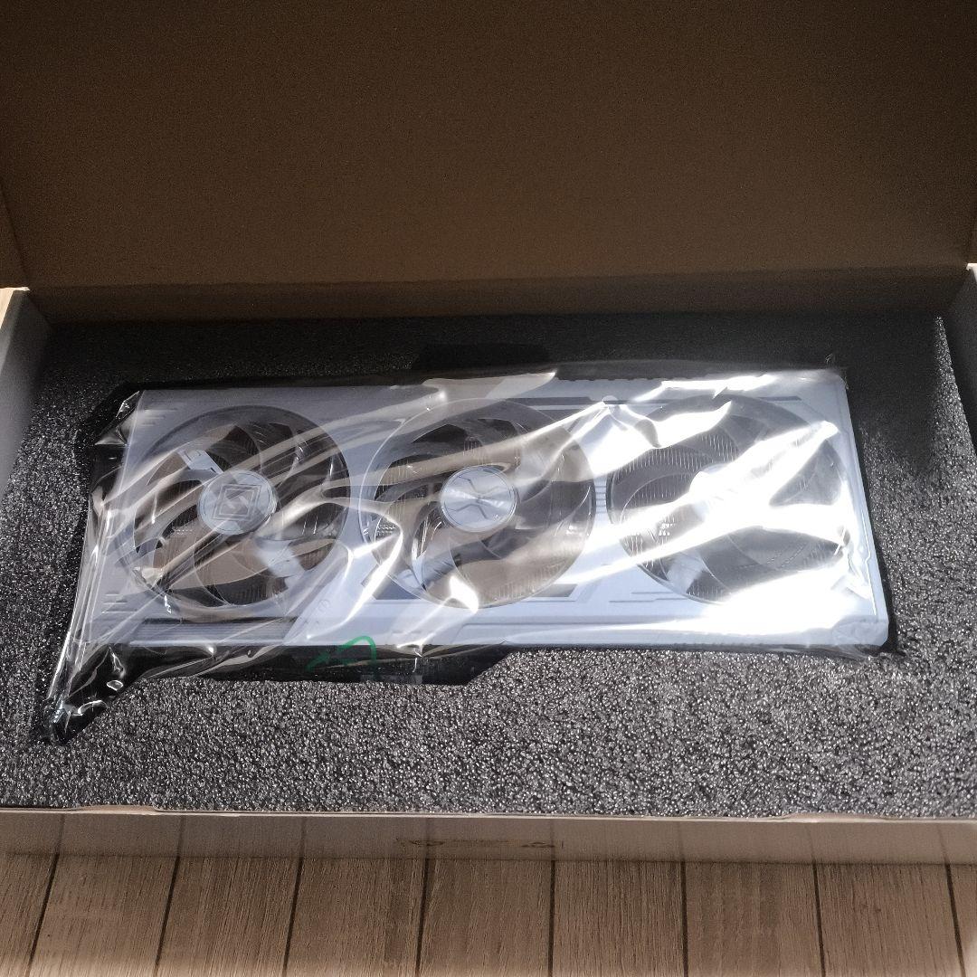 ASRock Radeon RX 9060 XT 8GB グラフィクボード