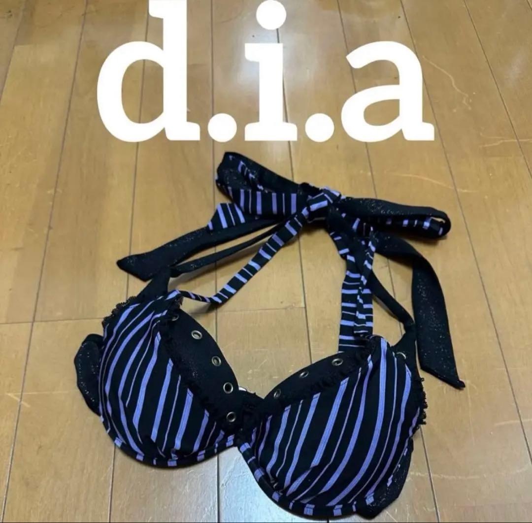 【d.i.a】ストライプ 見せブラ 盛りブラトップ