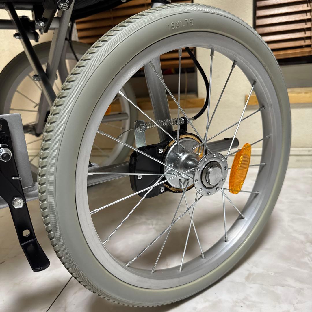 美品 ケアテックジャパン 介助式車椅子 ハピネスライト 介助式 コンパクト