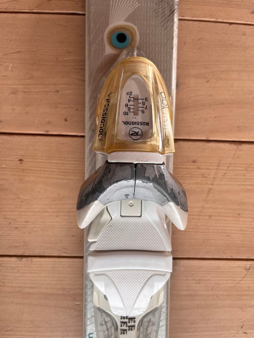 ROSSIGNOL 孔雀、希少　スキー ビンディング付
