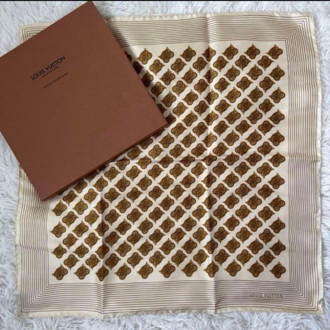 LOUIS VUITTON ルイヴィトンシルクイタリア製スカーフ廃盤未使用箱なし