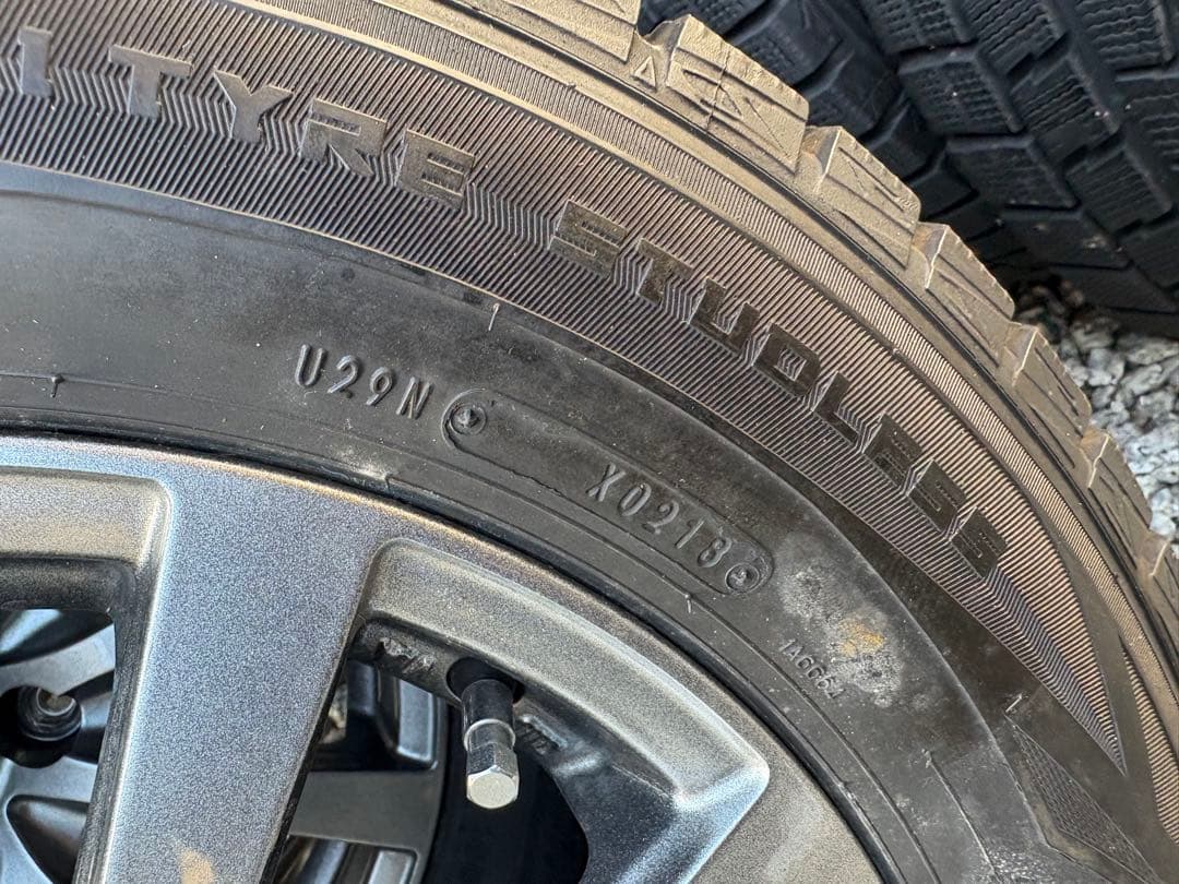 ★プリウス★スタッドレス★PCD100★195/65R15★4本セット★