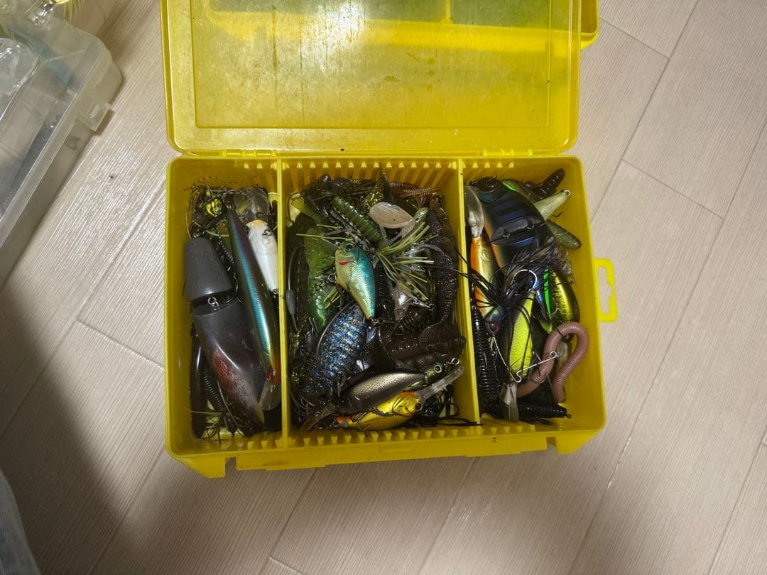 ワールドシャウラ1703-2&19アンタレスhgレフトハンド&ルアー多数引退品