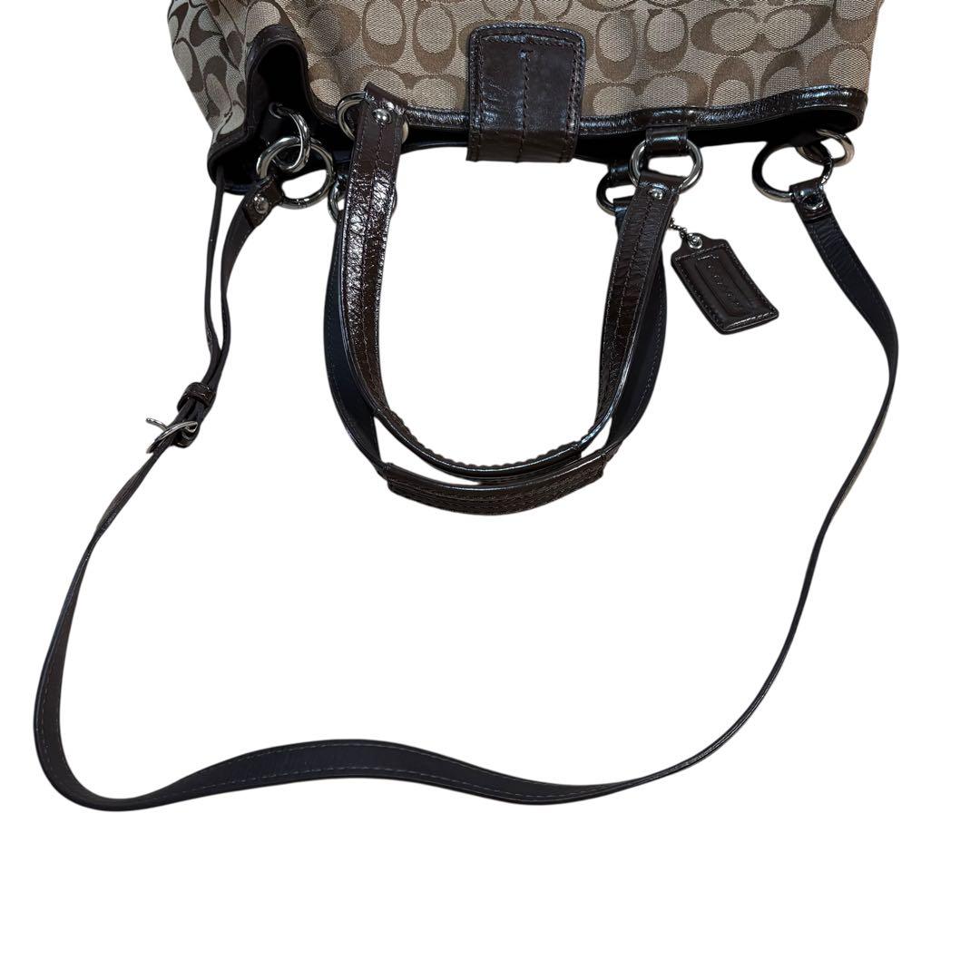 美品 COACH シグネチャー 2wayハンドバッグ トート F17402