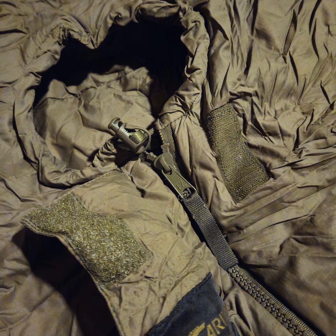 CARINTHIA DEFENCE4 185 インナーシュラフ付属