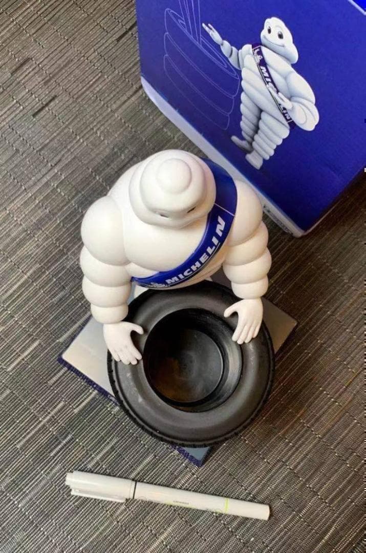 新品 非売品 MICHELIN ビバンダム　ミシュランマン　ミシュラン ペン立て
