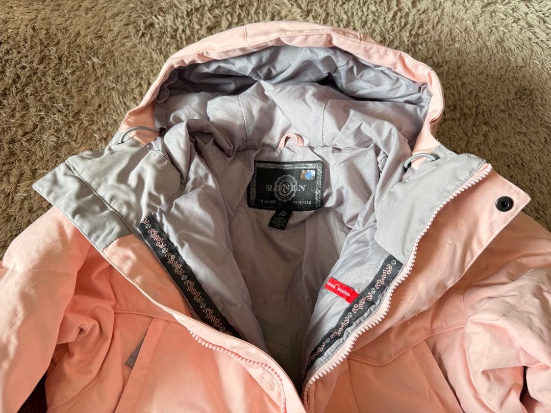 バートン　RONIN スノーボードウエア　ダウン　ピンク