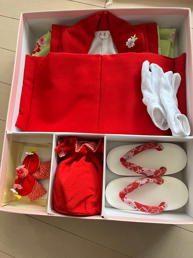 七五三 3歳女の子用被布 赤に花柄