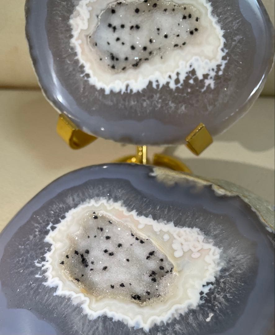 トレジャー瑪瑙 ドゥルージーアゲート 聚宝盆 雪模様 トルマリン共生 シュガー