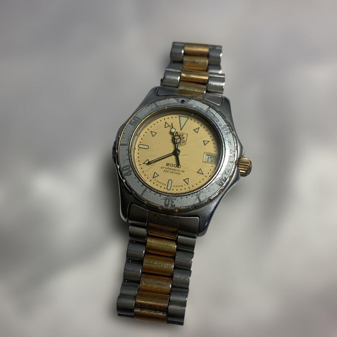 タグホイヤー 2000 プロフェッショナル 腕時計