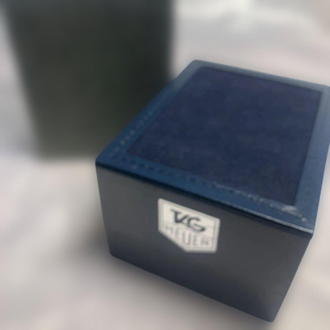 タグホイヤー 2000 プロフェッショナル 腕時計