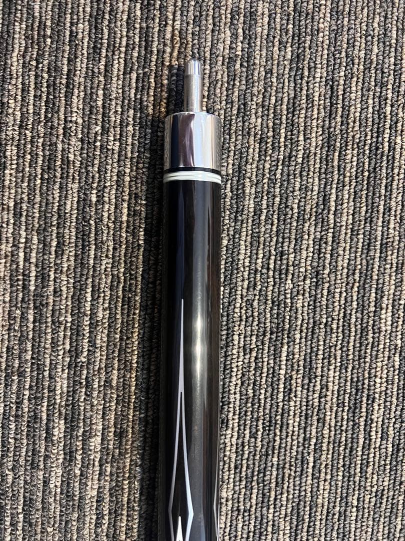 ビリヤード　キュー　プレデター　BLACK4-2 Revo