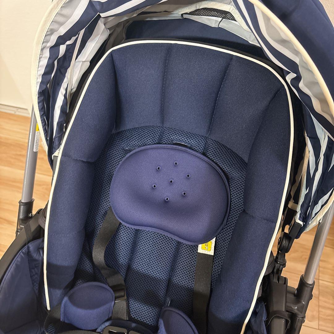 ✨美品✨ アップリカ ラクーナ ソファークッション オート4輪 対面式 送料無料