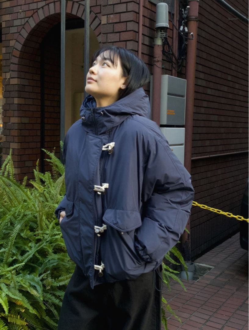 ネイビー フード付き ダウンジャケット