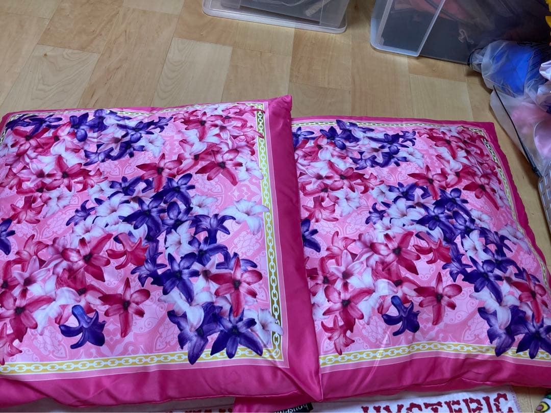 Redy エレガントフラワー クッション 60×60