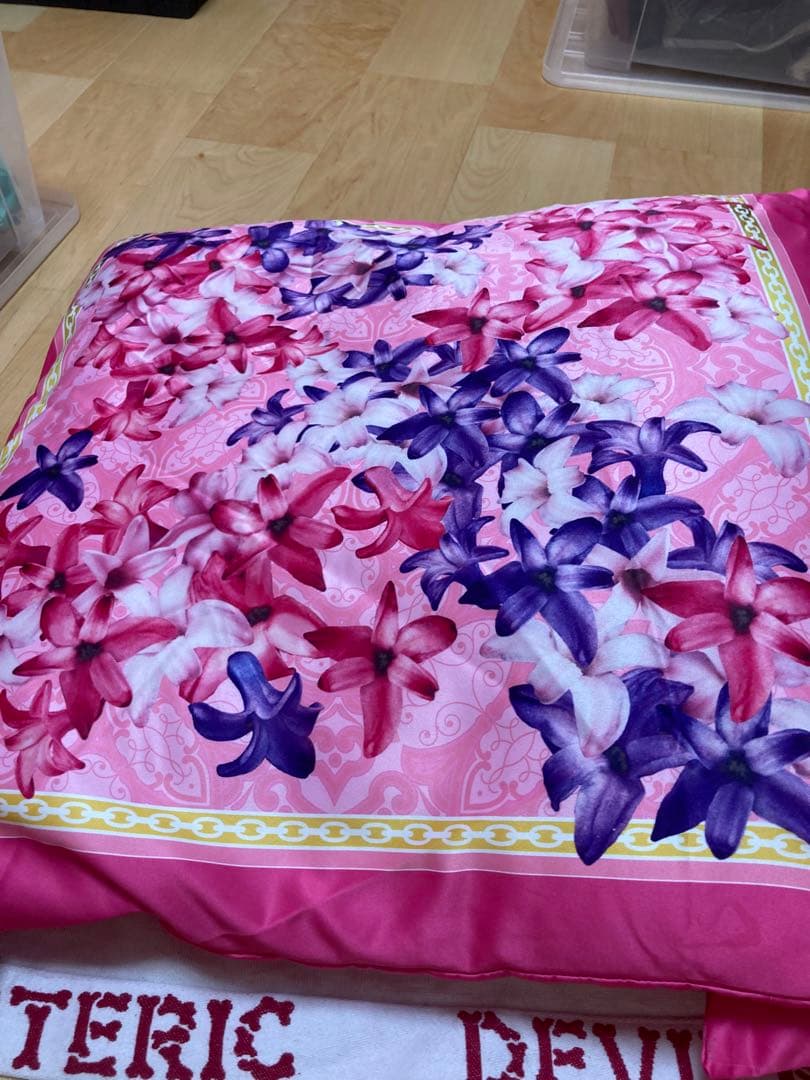 Redy エレガントフラワー クッション 60×60