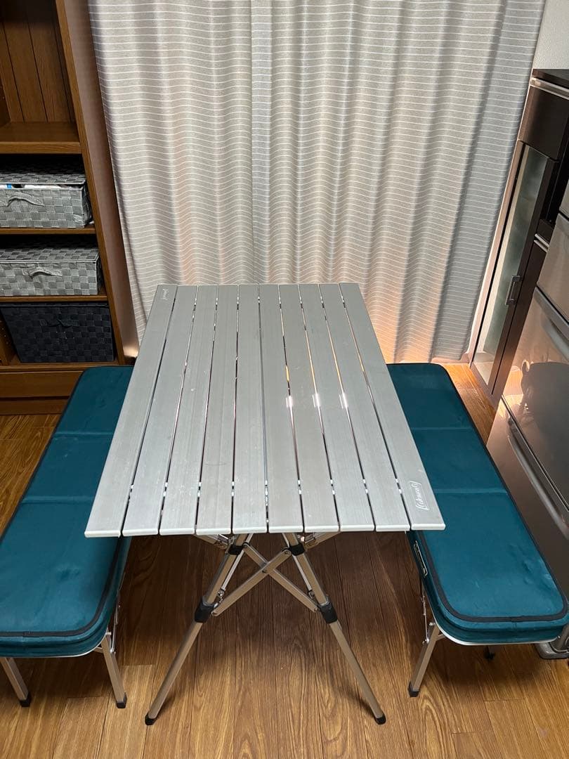 Coleman 折りたたみテーブルと椅子セット　お盆期間限定特別最終値下げです。