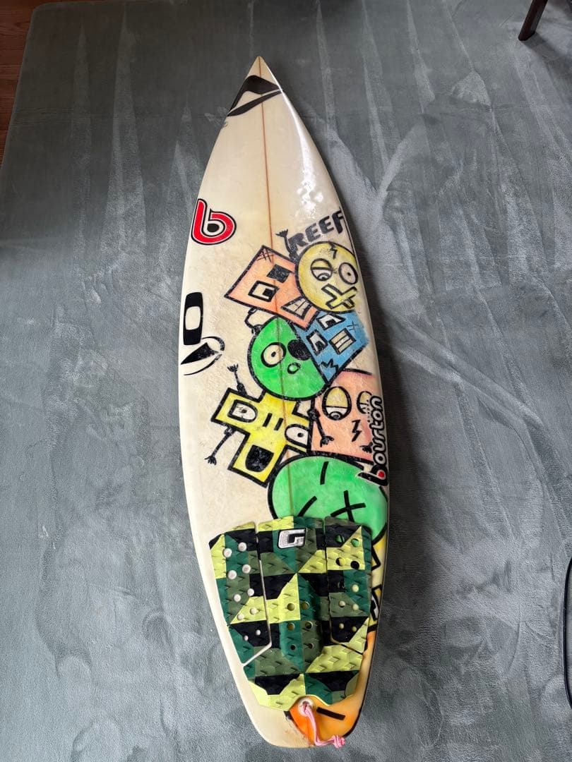 Bourton ショートボード　フィン、ケース、リーシュ付き