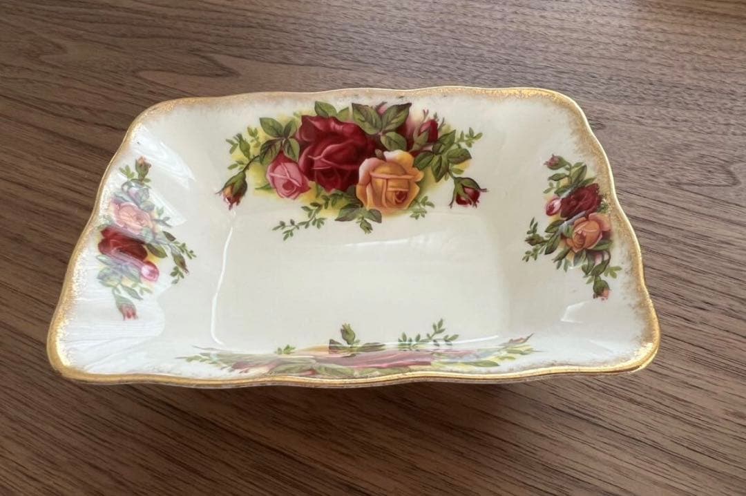 ロイヤルアルバートオールドカントリーローズ スクエアトレイ 小皿 イギリス製