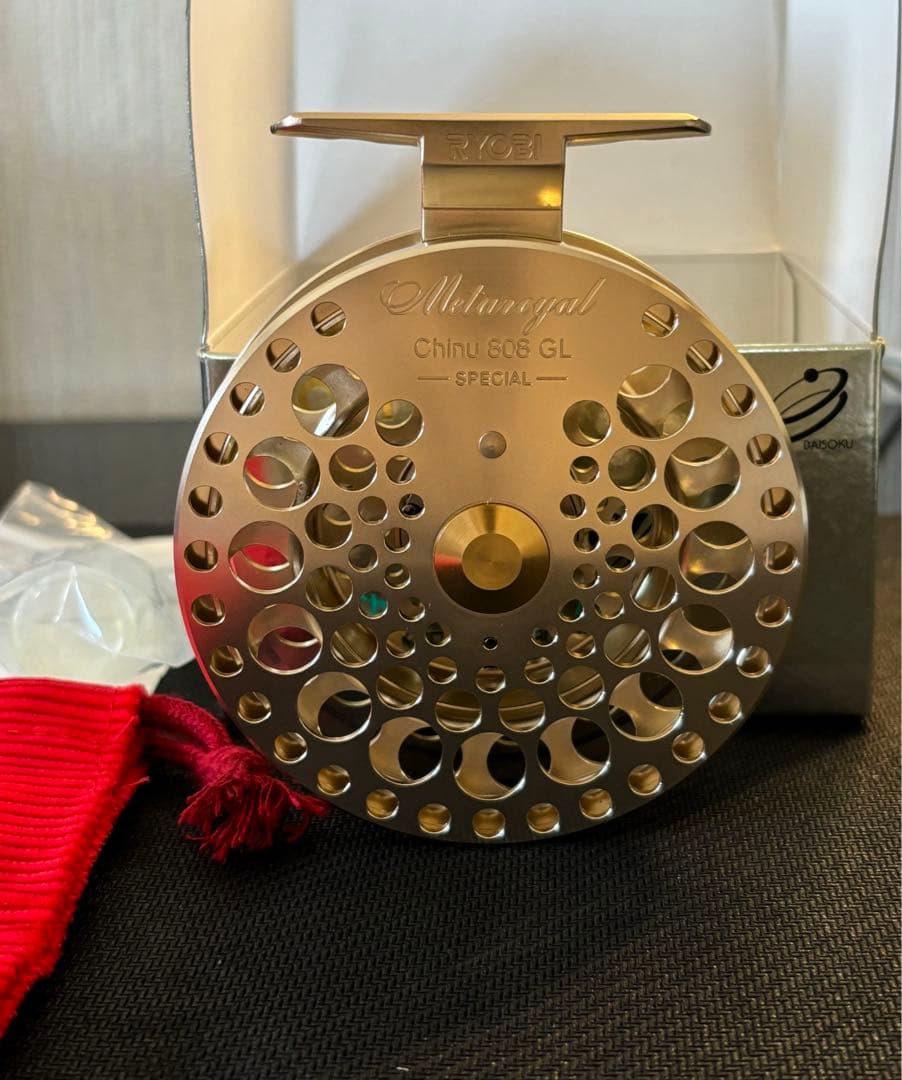 リール RYOBI  Chinu 808GL/SPECIAL