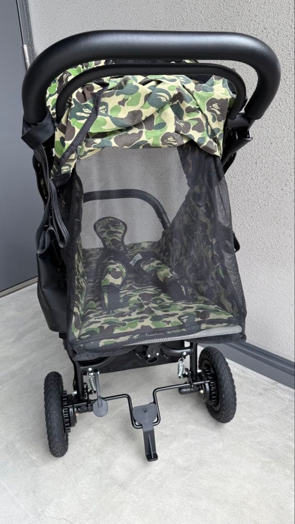 A BATHING APE × AIRBUGGYコラボ　迷彩 ベビーカー