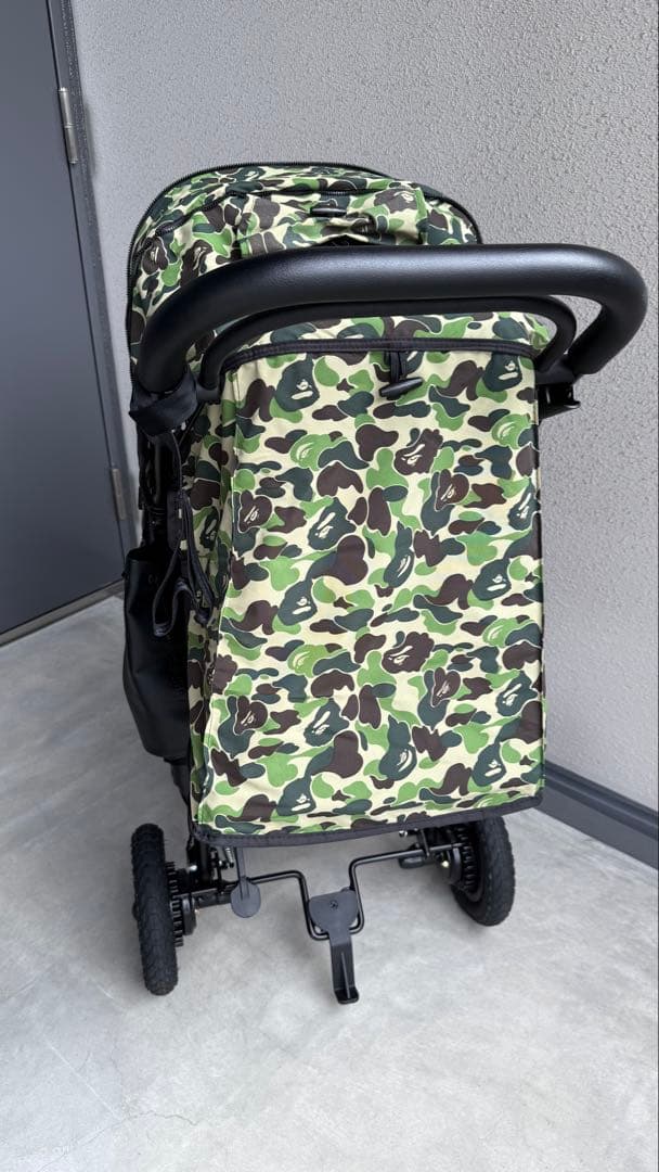 A BATHING APE × AIRBUGGYコラボ　迷彩 ベビーカー