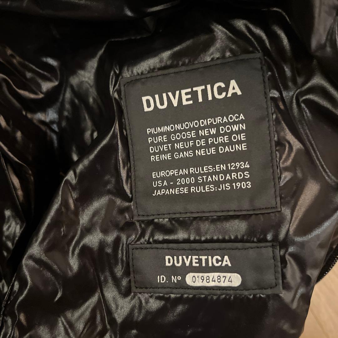 DUVETICA ブラックダウンジャケット 42