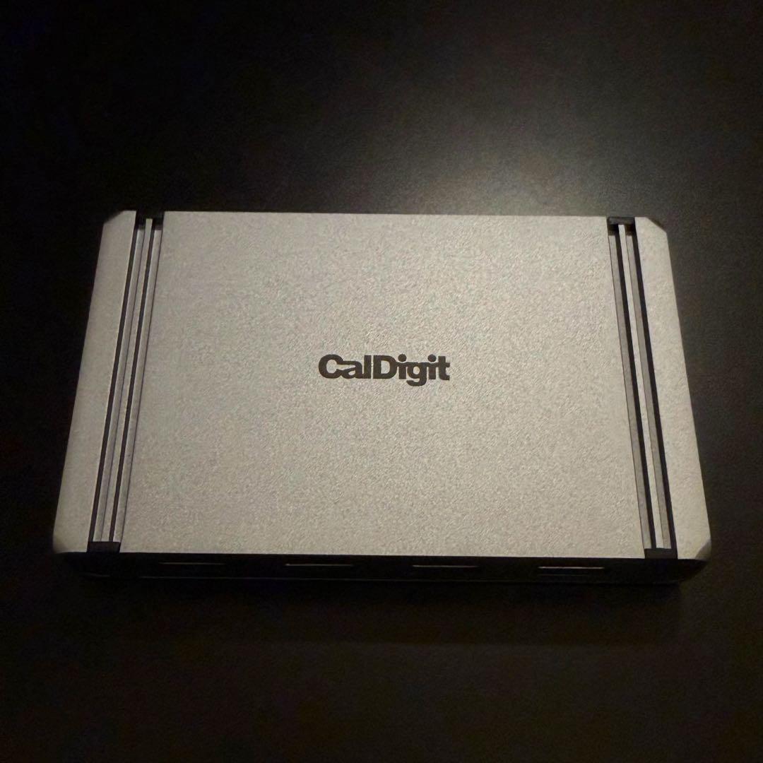 分配器・切替器 CalDigit Thunderbolt 4 Element Hub