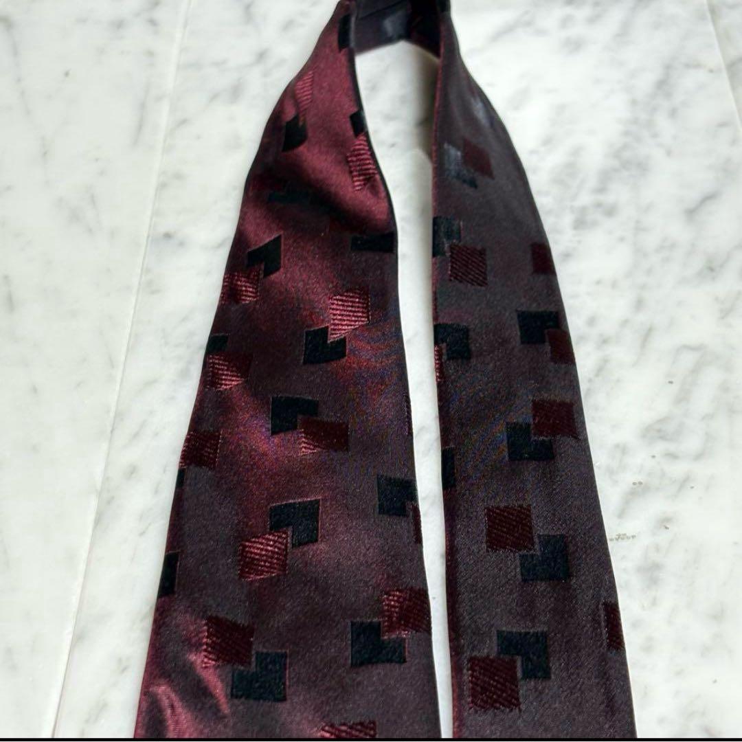 CHANEL シャネル ネクタイ レッド ボルドー ココマーク 光沢 イタリア製