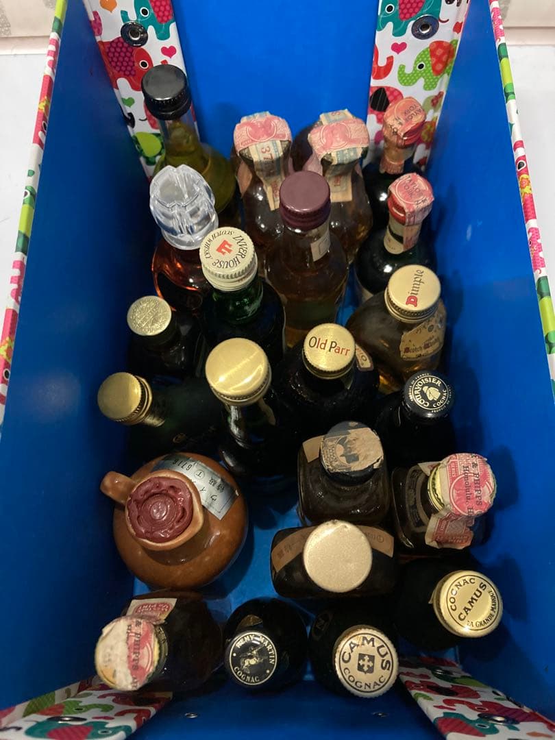 古酒 希少 ミニチュアボトル おまとめ クラウンロイヤル ウィスキー 計22本